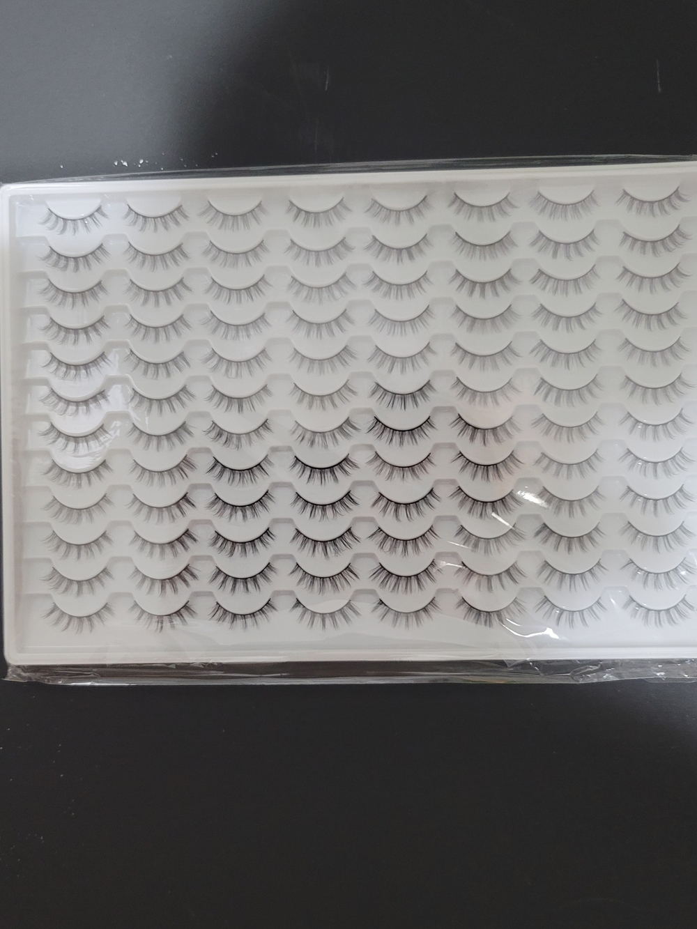 96 Black Natural False Eyelashes - Multipack